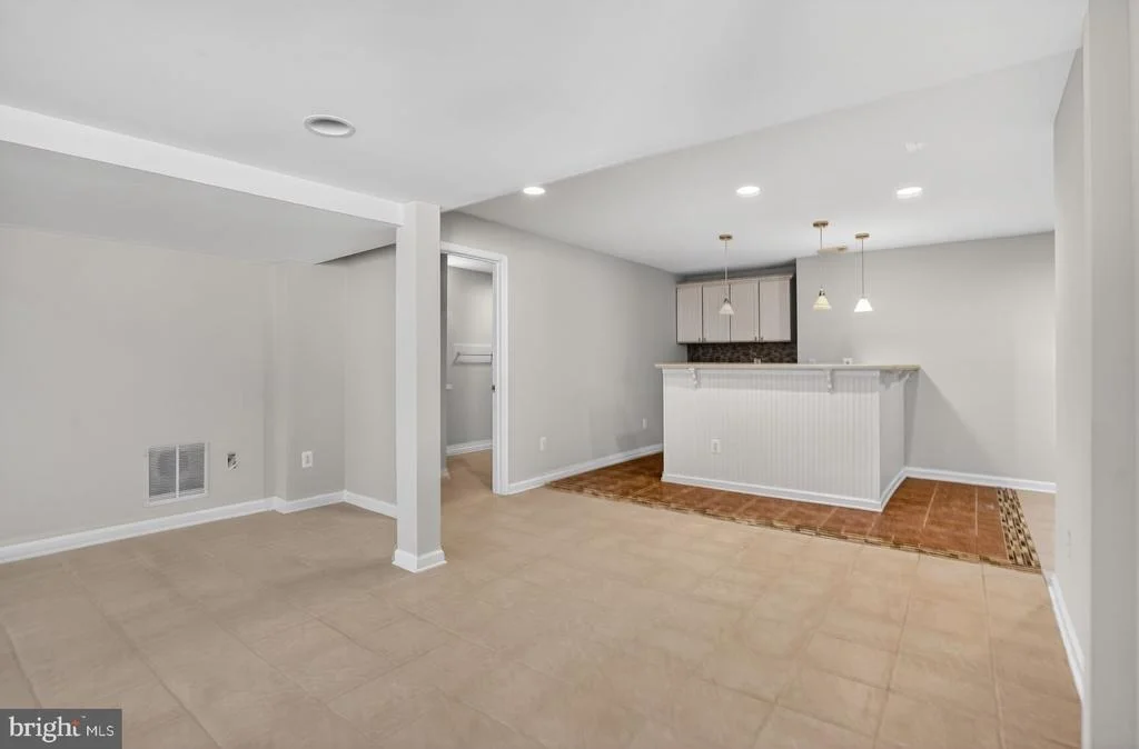 Photo of 25845 SPRING FARM CIRCLE