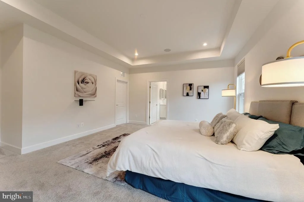 Photo of 43044 GREELEY SQUARE