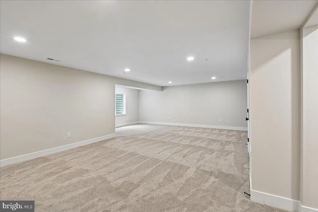 Photo of 9312 MADISON AVENUE
