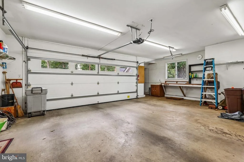 Photo of 9507 NELSON LANE