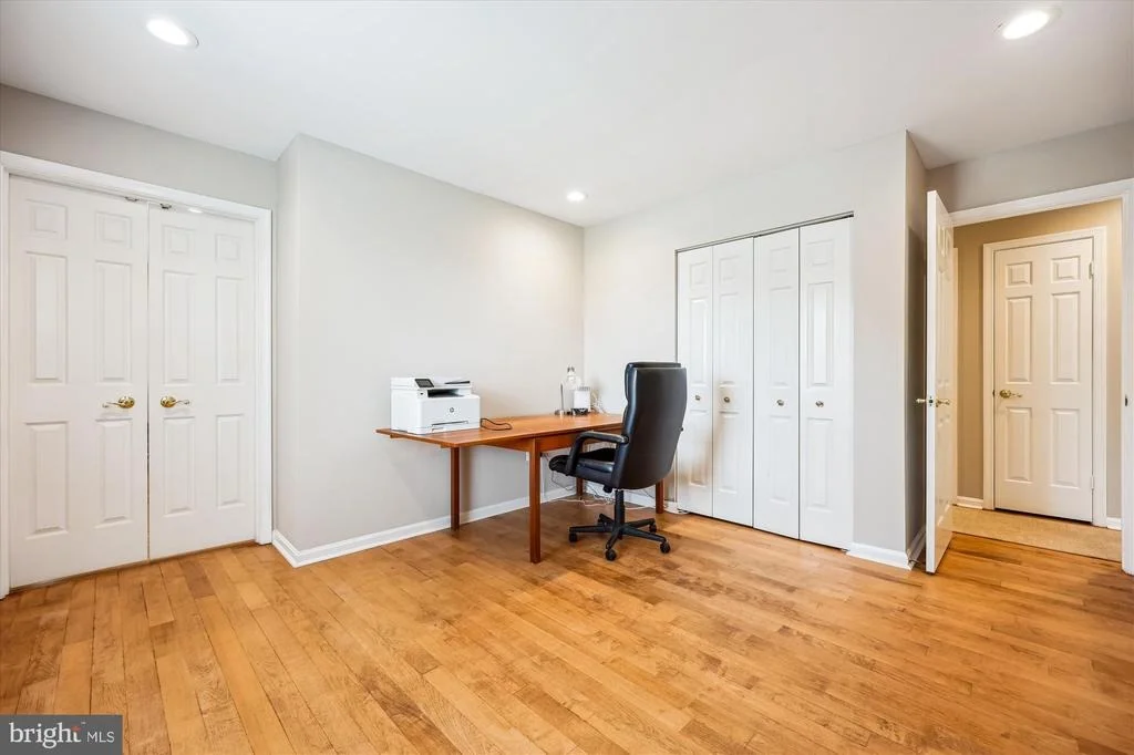 Photo of 15221 MIDDLEGATE ROAD