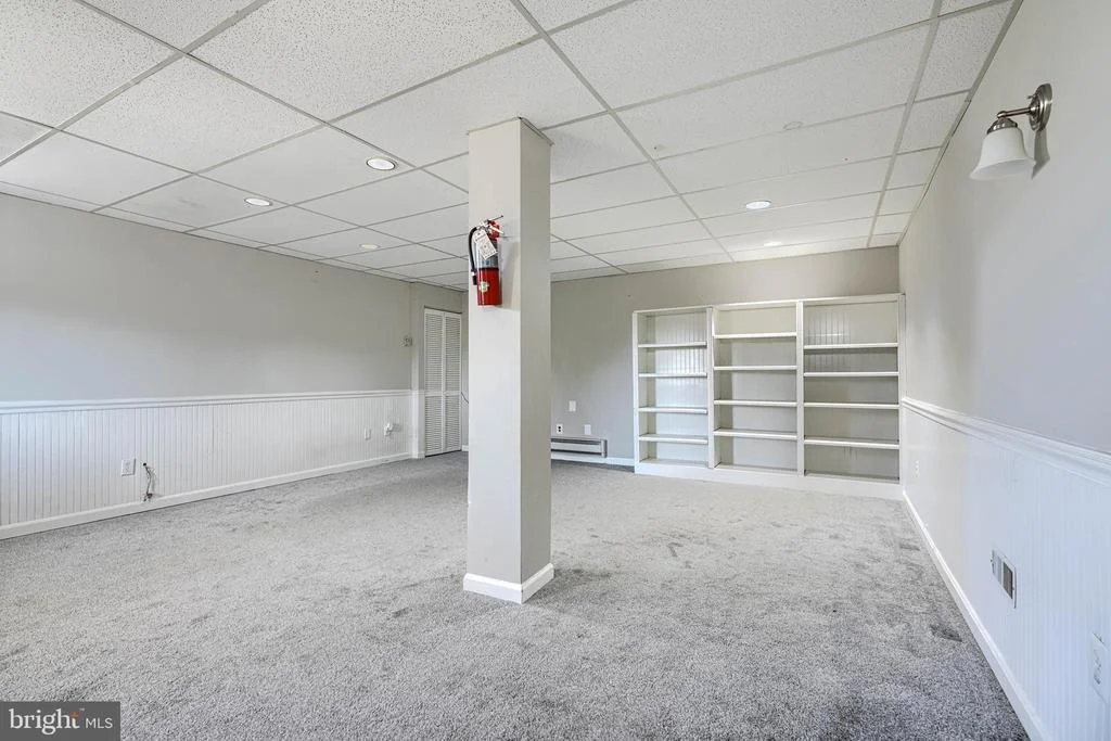 Photo of 10100 LEWIS DRIVE