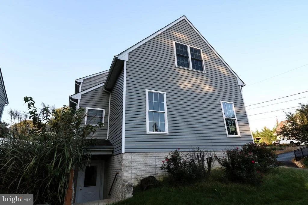 Photo of 1180 BAYVIEW VISTA