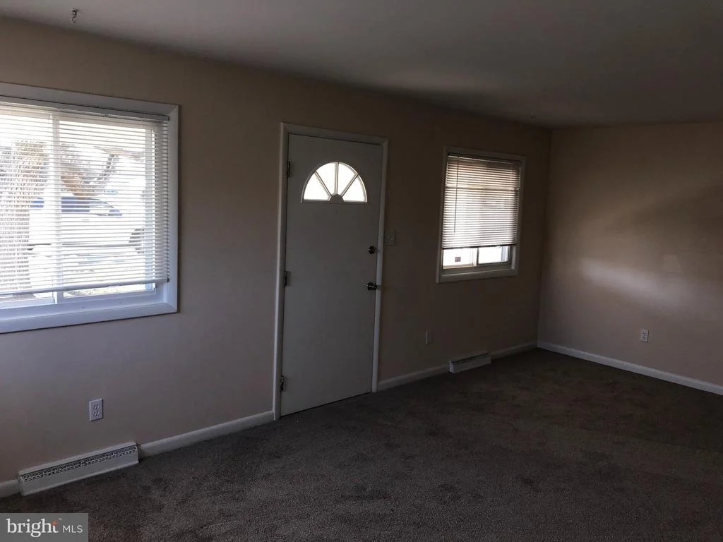 Photo of 6200 AUTH ROAD