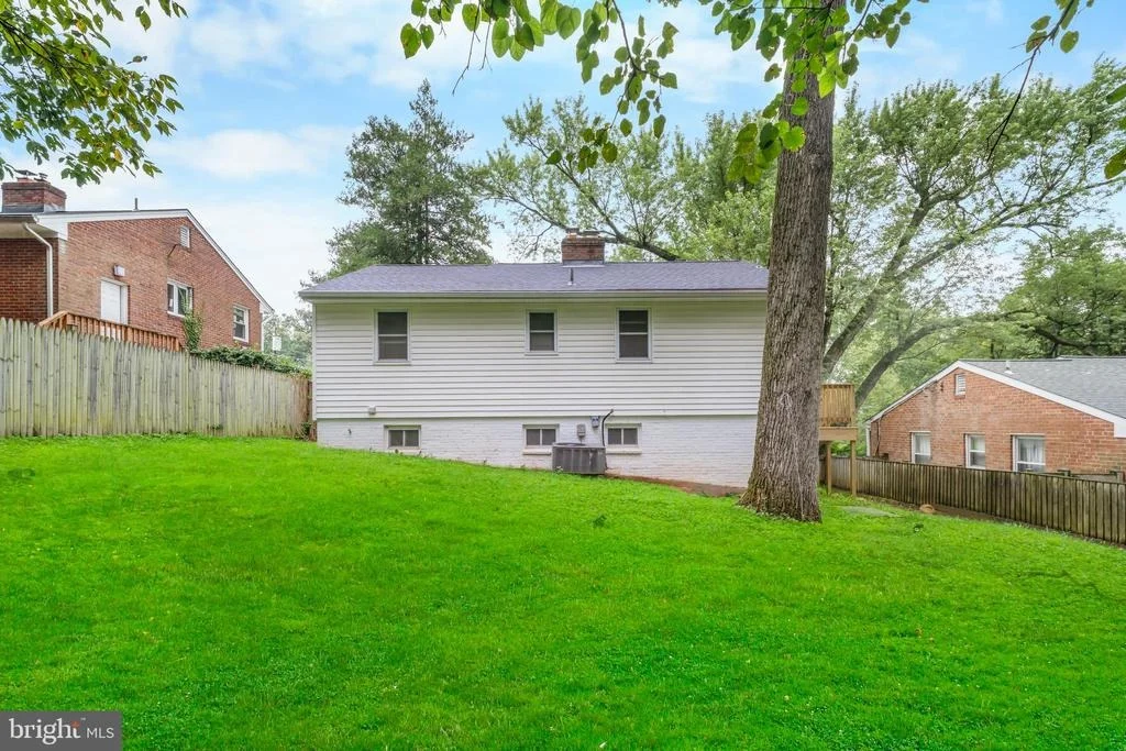 Photo of 121 WHITMOOR TERRACE