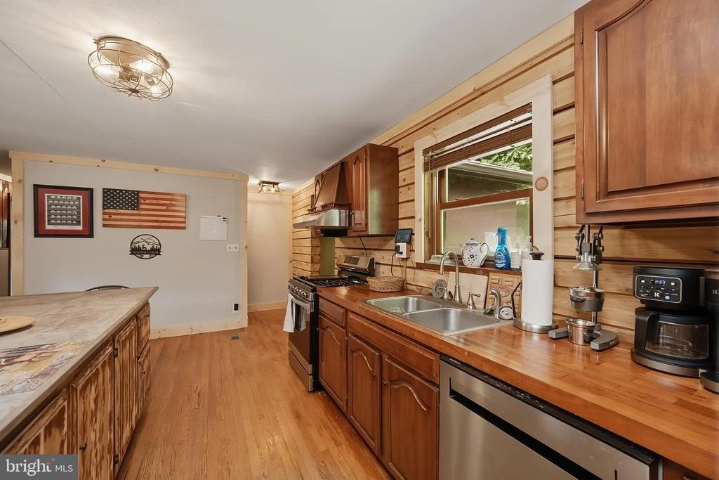 Photo of 2189 TABLE ROCK ROAD