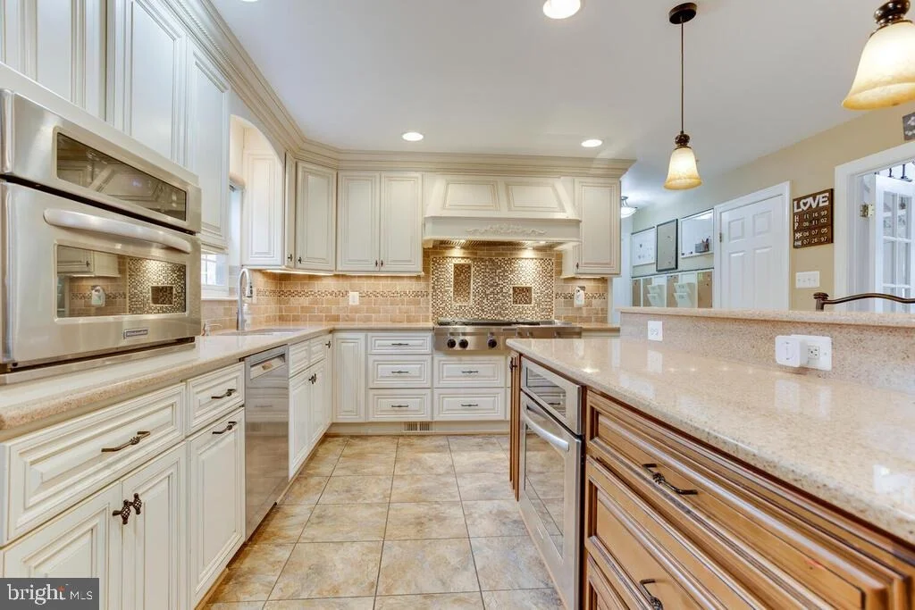 Photo of 12500 PERRYWOOD LANE