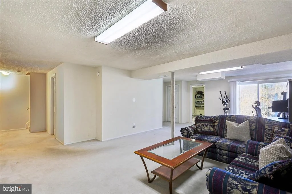 Photo of 3024 MEMORY LANE