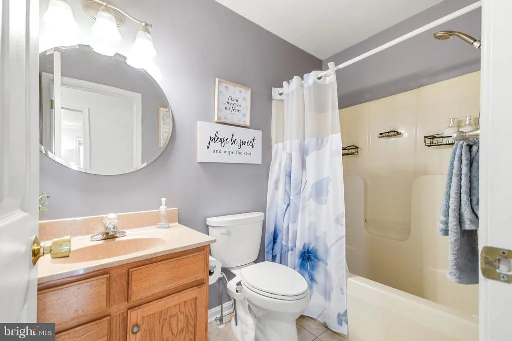Photo of 16902 READING DRIVE