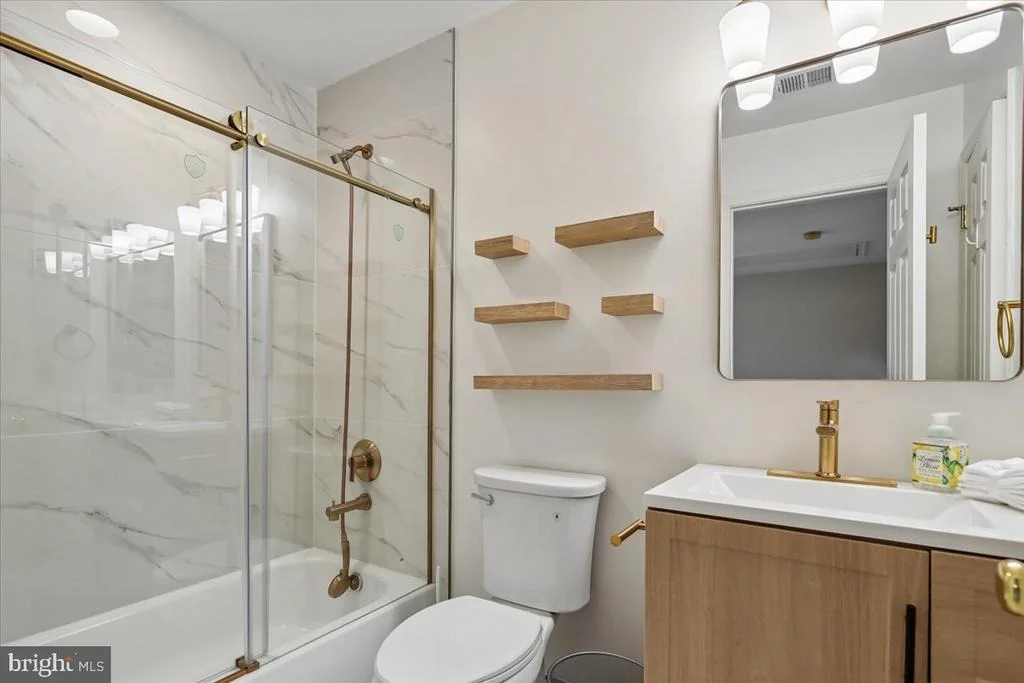 Photo of 42855 CHATELAIN CIRCLE