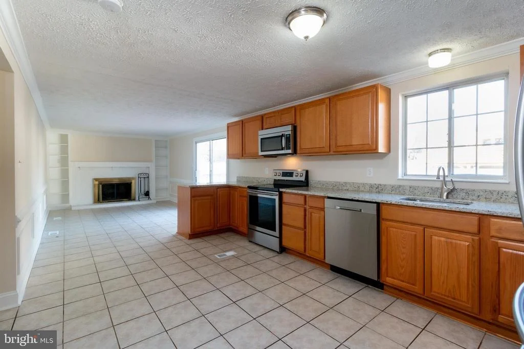 Photo of 1800 LAWNVIEW DRIVE