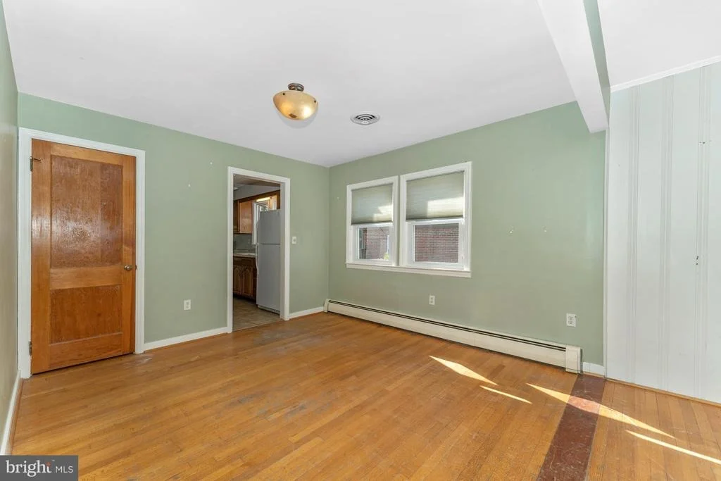 Photo of 406 LEE PLACE