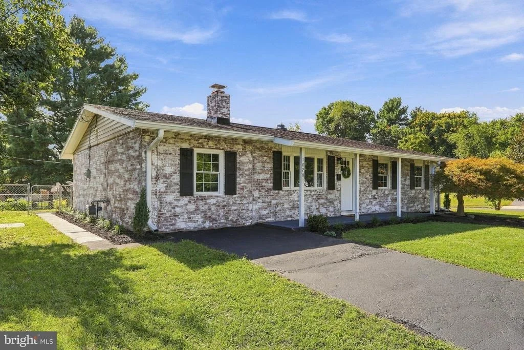 Photo of 1020 BRAMLY DRIVE