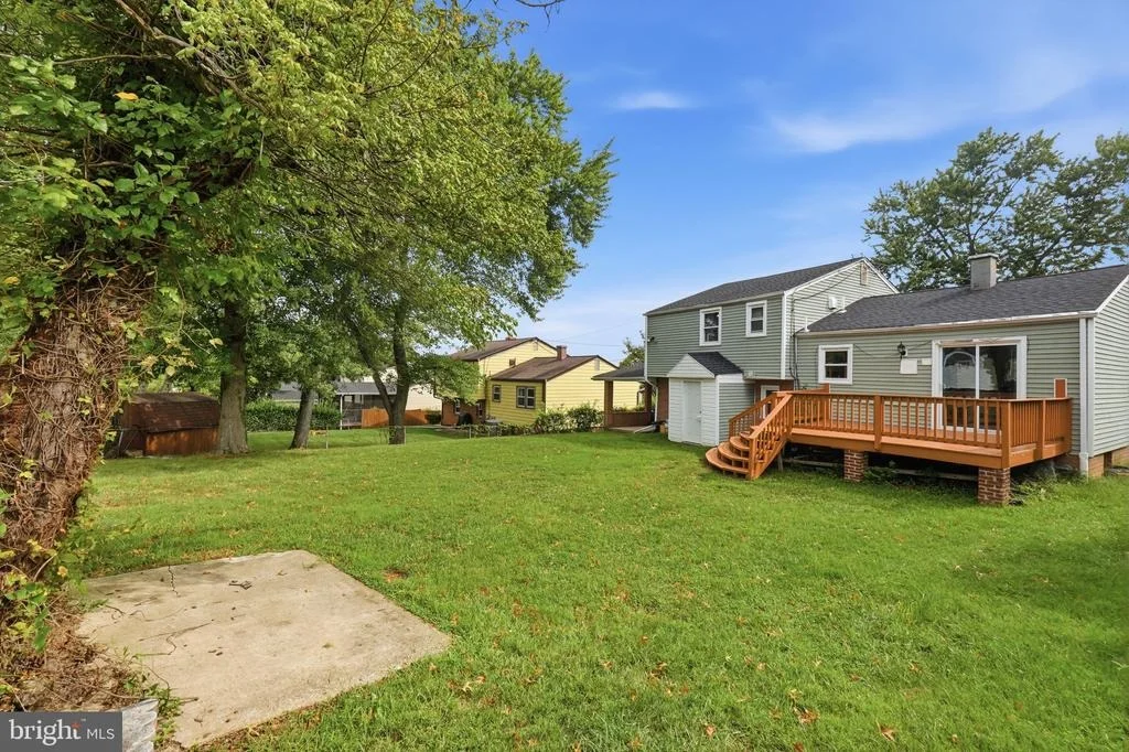Photo of 7518 DOVER LANE