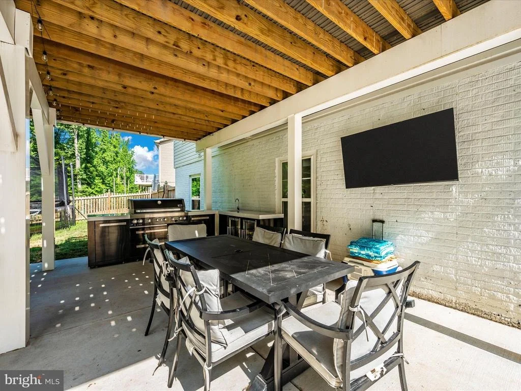 Photo of 6436 DRESDEN PLACE