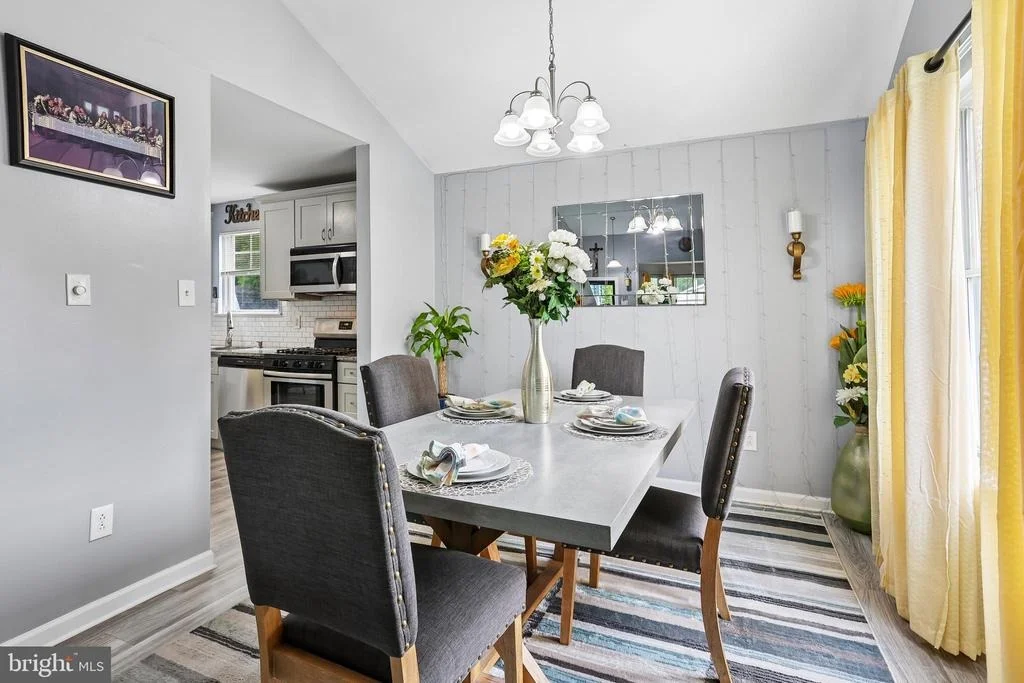 Photo of 1120 LAMBERT DRIVE