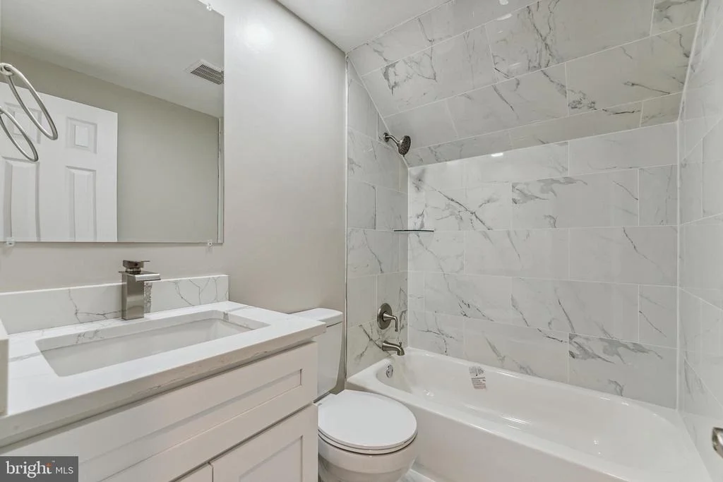 Photo of 3912 KING ARTHUR ROAD