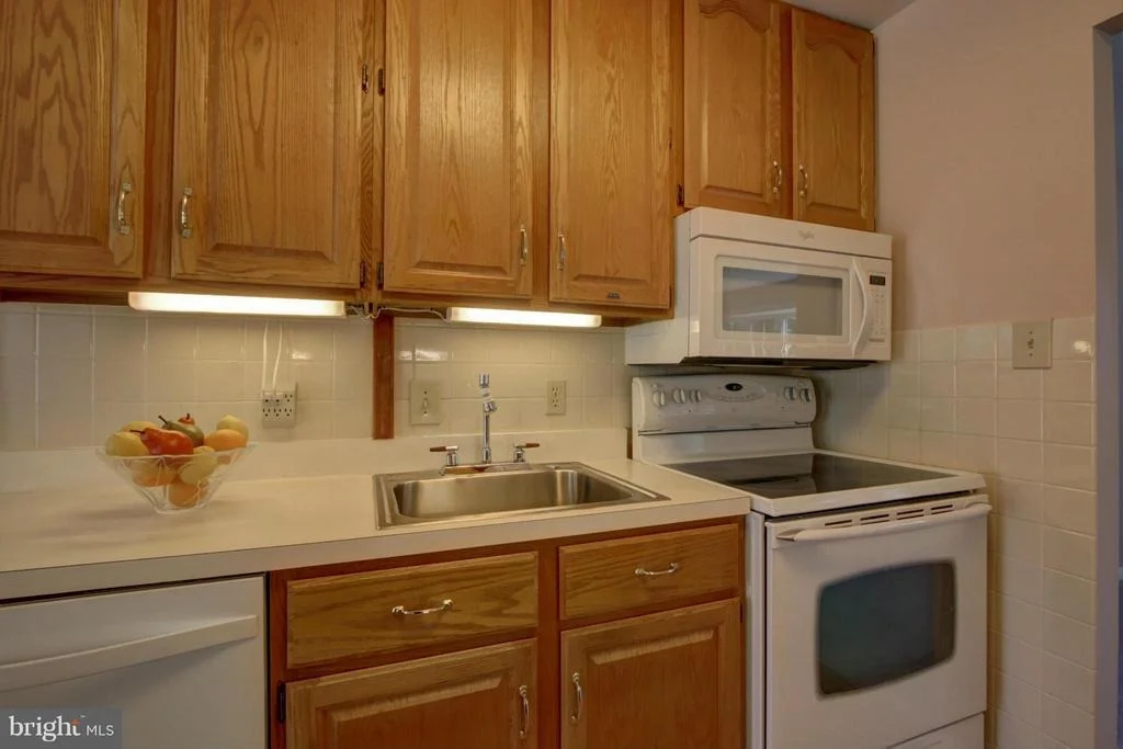 Photo of 16101 ROBLYNN COURT