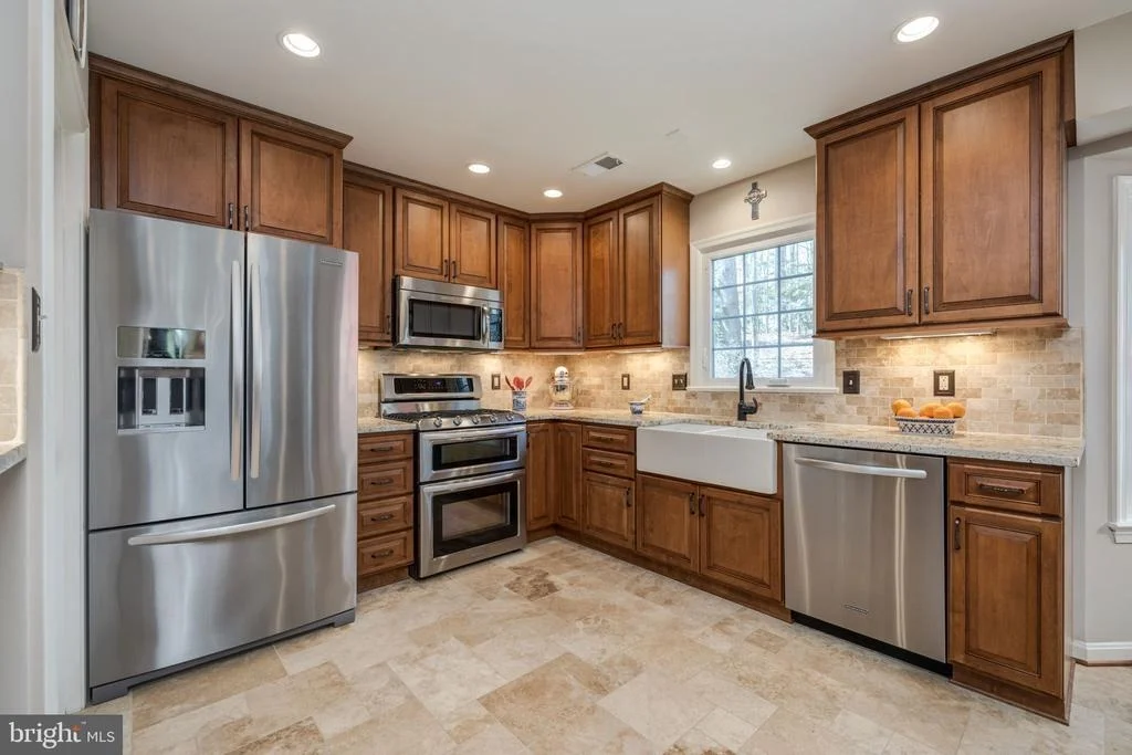Photo of 7736 HUNTSMAN BOULEVARD