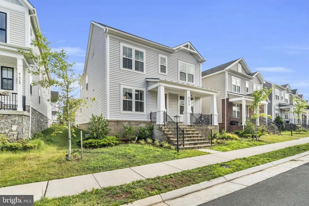 Photo of 41919 SPRING AIR DRIVE