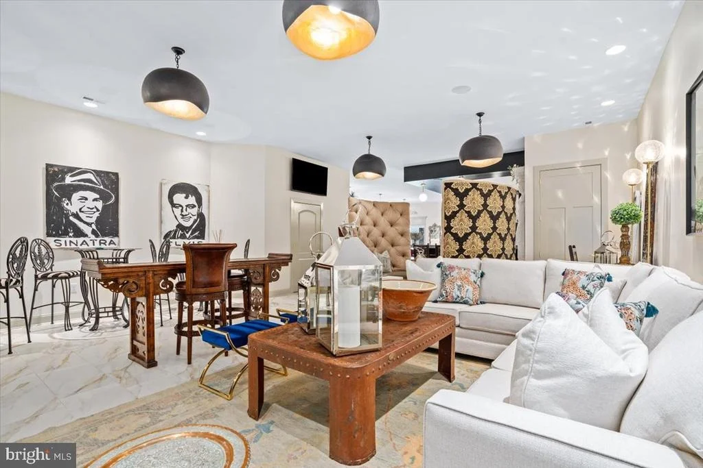 Photo of 10110 EASTERDAY COURT