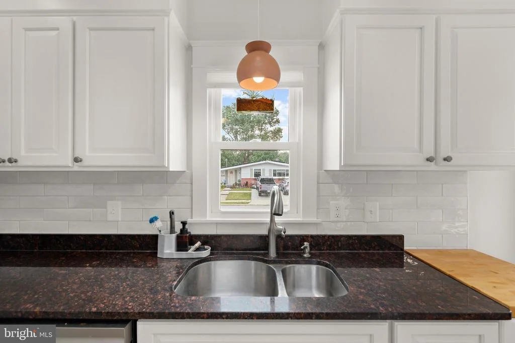 Photo of 1300 GILBERT PLACE