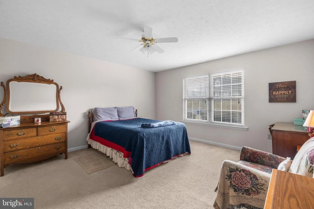 Photo of 1076 STUART DRIVE