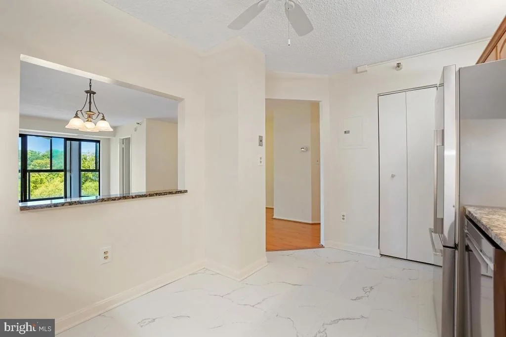 Photo of Unit 1724 at 15101 INTERLACHEN DRIVE