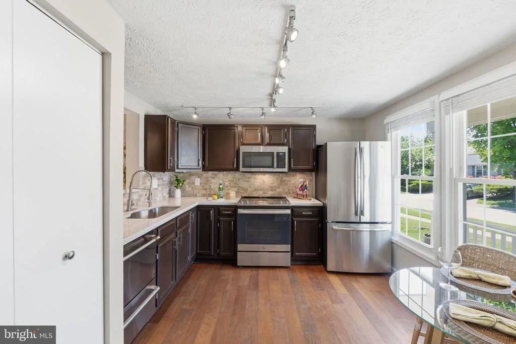 Photo of 19402 KILDONAN DRIVE