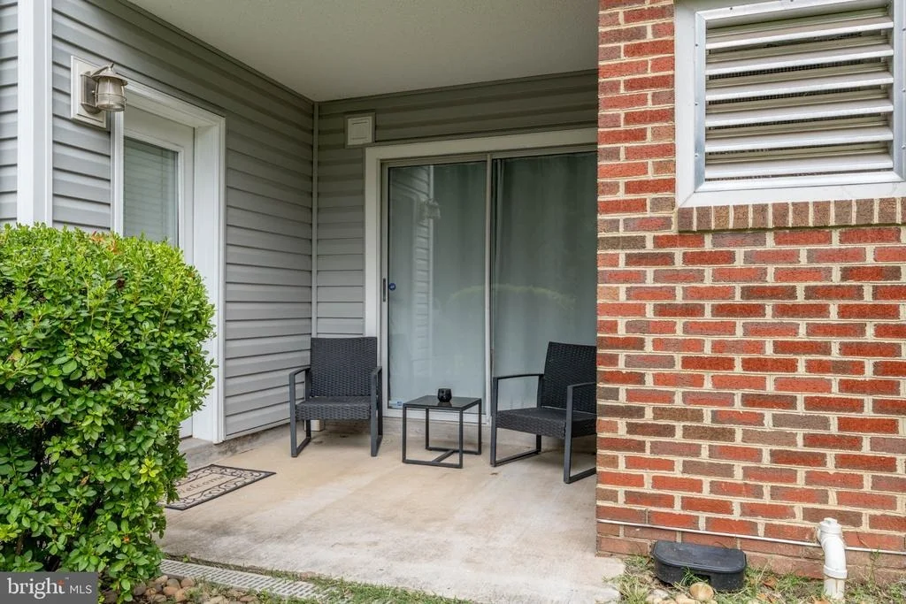 Photo of Unit 2A2 at 3179 SUMMIT SQUARE DRIVE