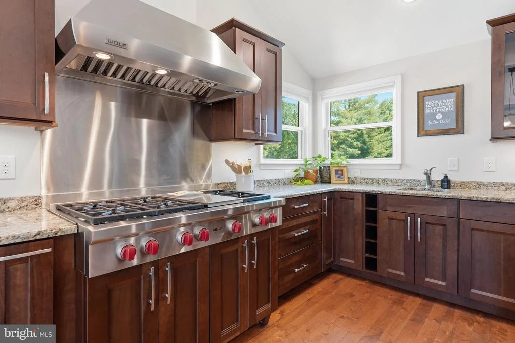 Photo of 490 ELEANOR LANE