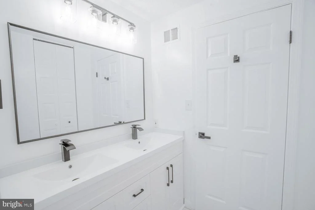 Photo of 1316 WINDMILL LANE