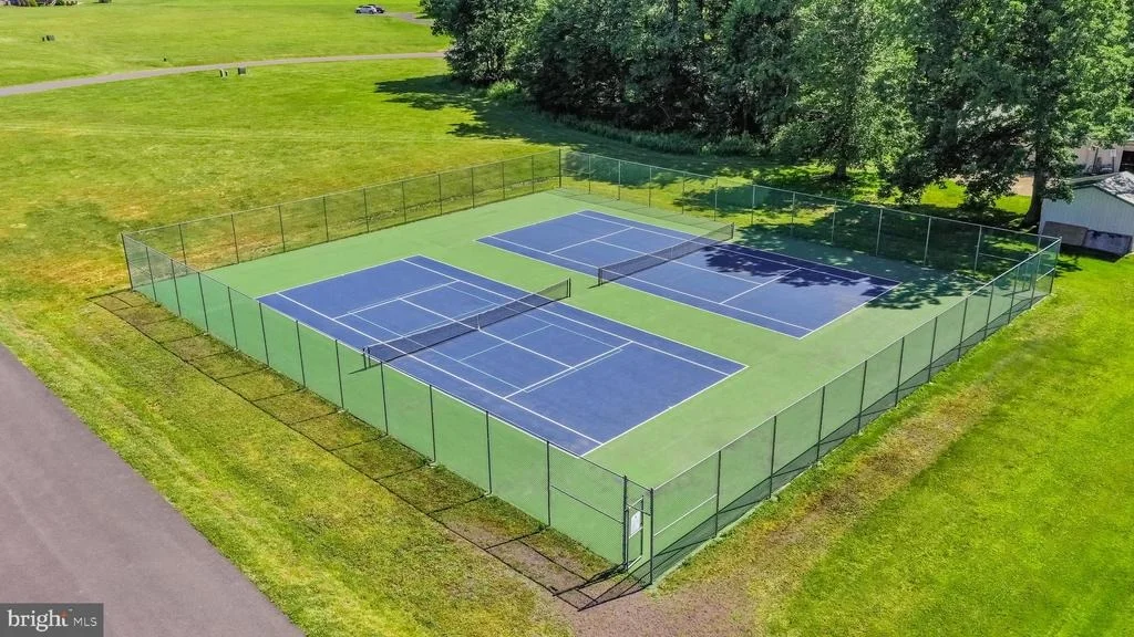 Photo of 342 LAKEFRONT LINKS DRIVE