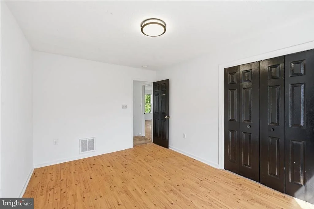 Photo of 102 ROMNEY PLACE