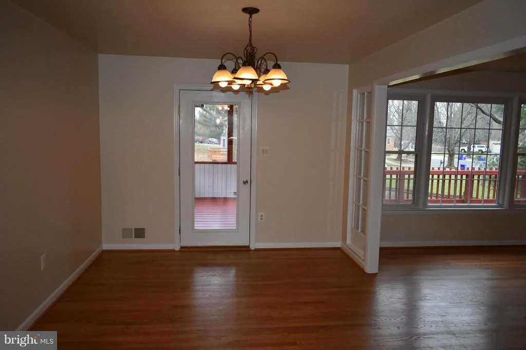 Photo of 6901 MUNCASTER MILL ROAD