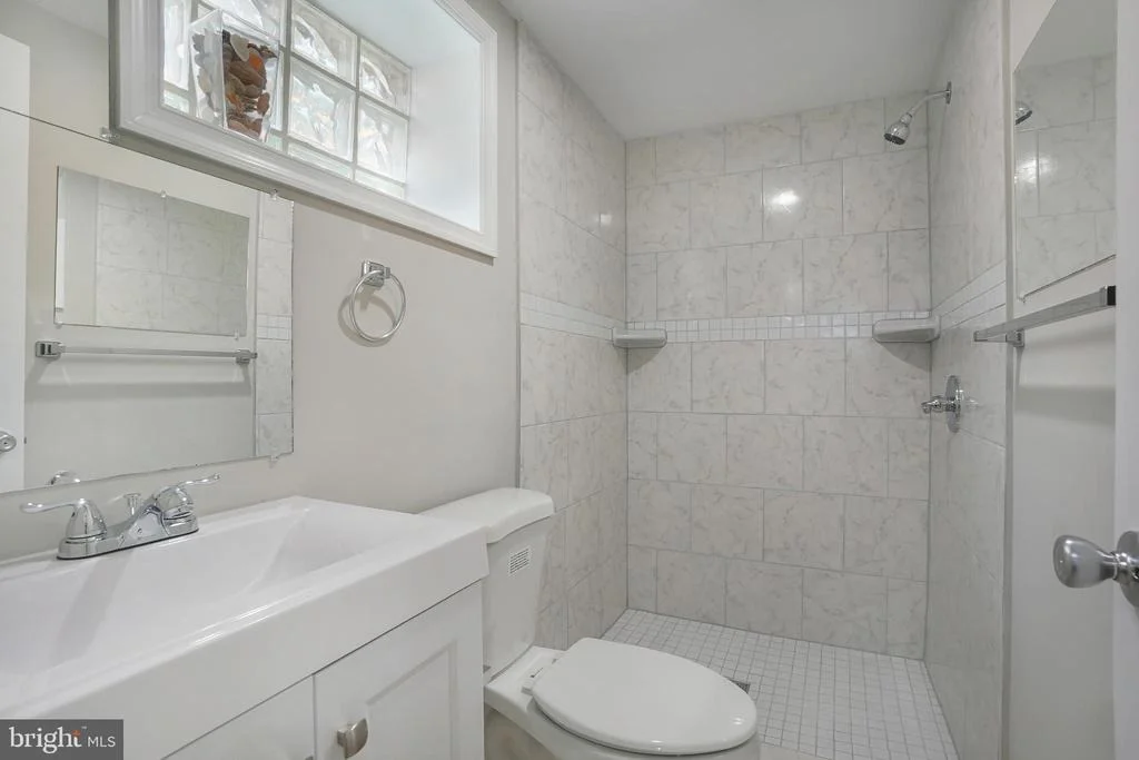 Photo of 514 SILVER SPRING AVENUE