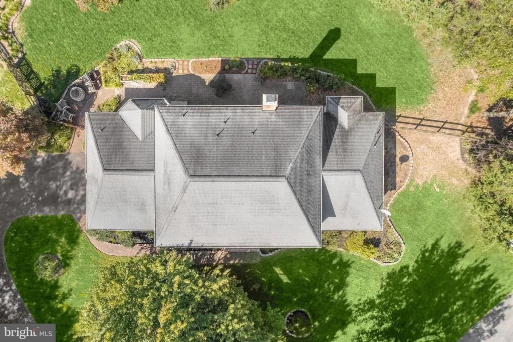 Photo of 1672 THRASHER DRIVE
