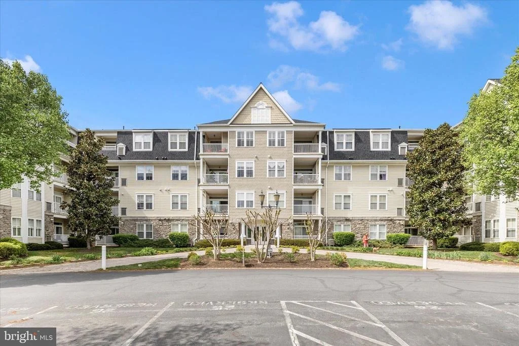 Photo of Unit 105 at 2520 WATERSIDE DRIVE