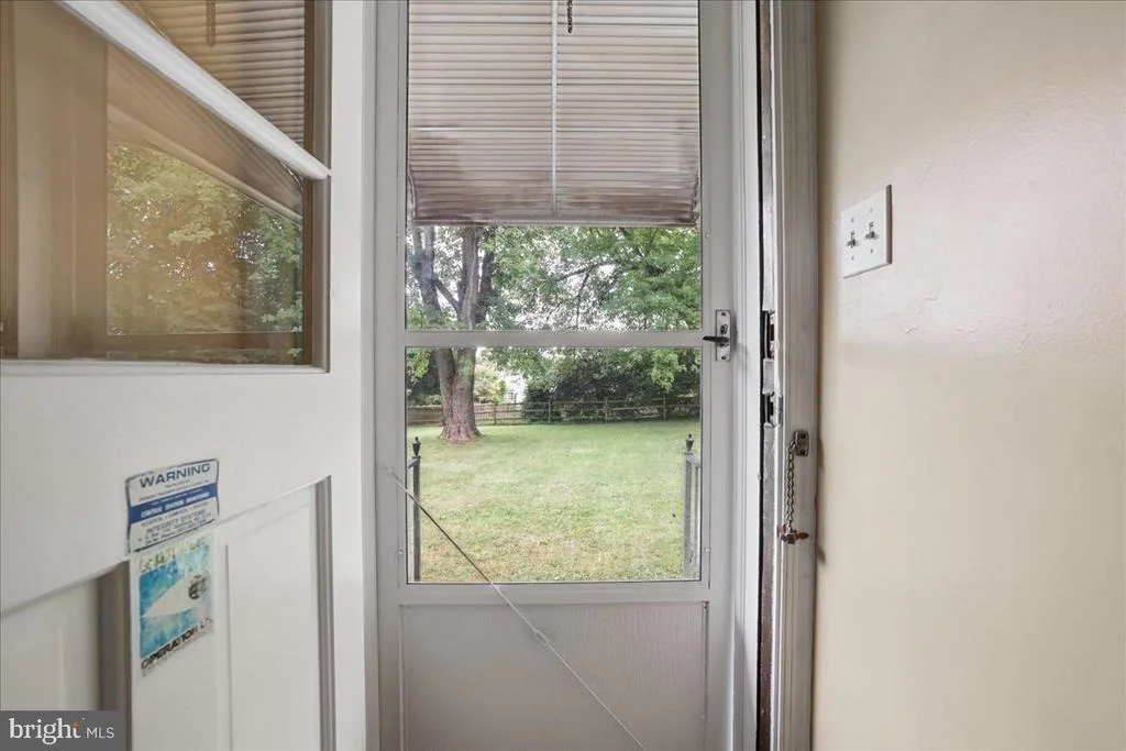 Photo of 1221 DULANEY VALLEY ROAD