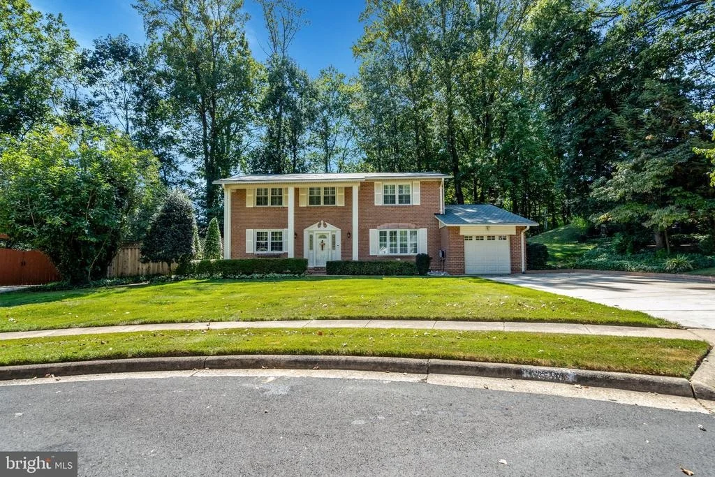 Photo of 10305 COLLINGHAM DRIVE