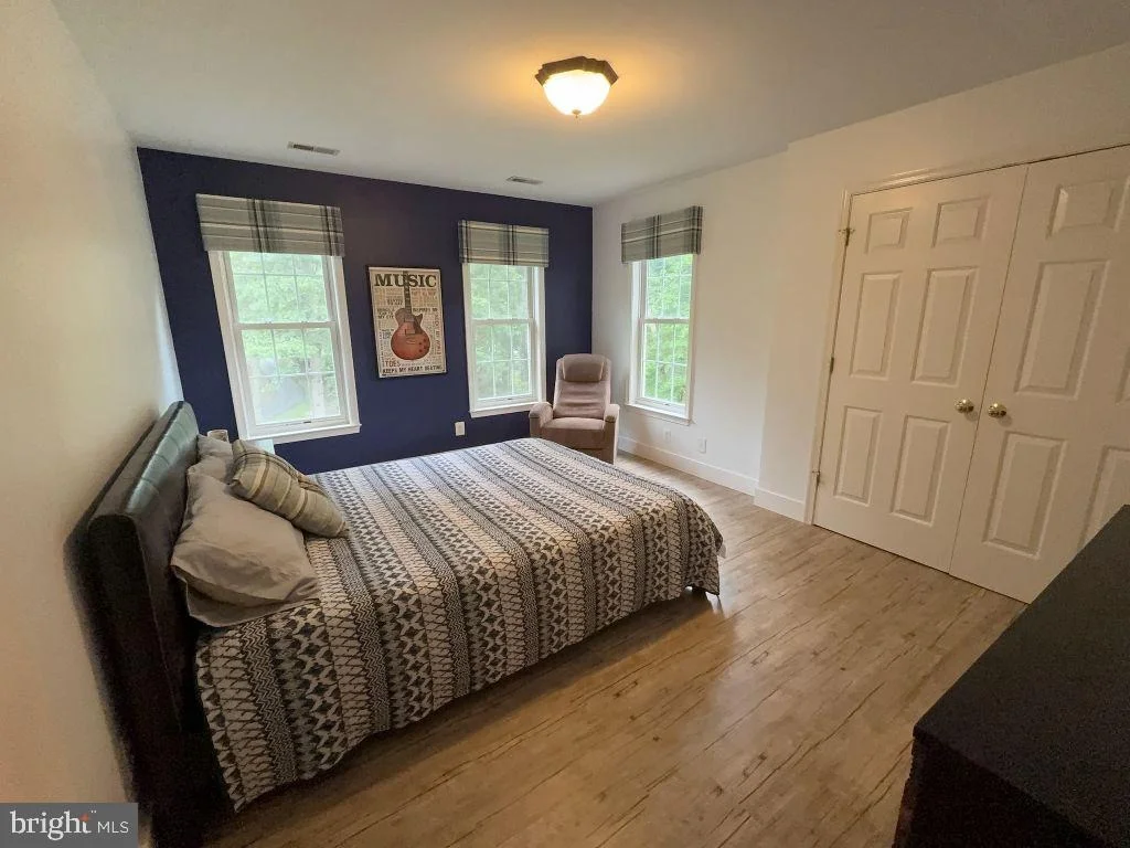 Photo of 13611 PERIMETER DRIVE