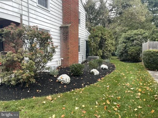 Photo of 321 N STANWICK ROAD