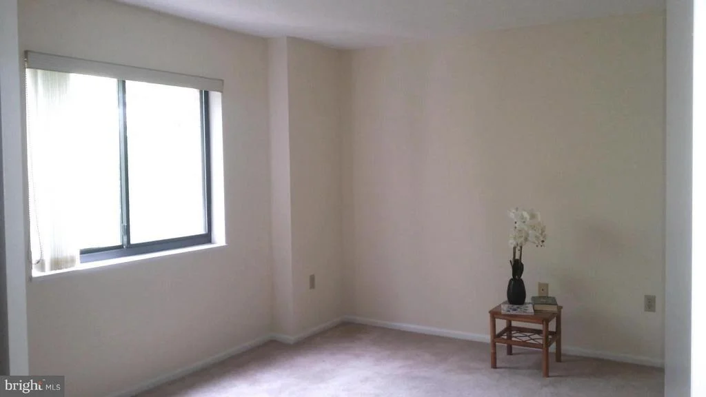 Photo of Unit 4322 at 15100 INTERLACHEN DRIVE