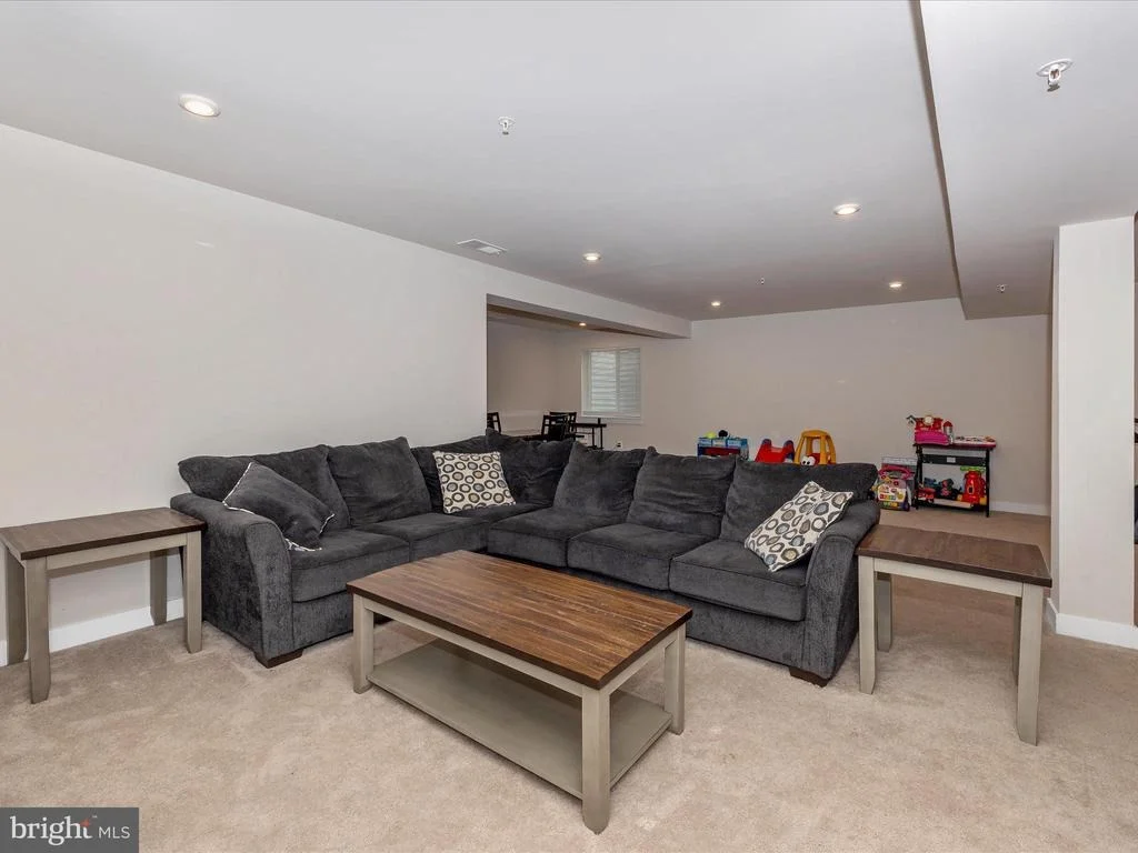 Photo of 6620 RIVER BIRCH ROAD