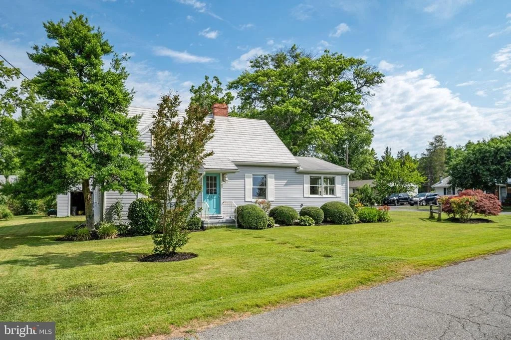 Photo of 812 BAY VIEW DRIVE