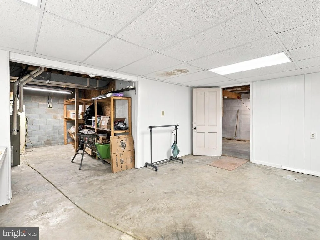 Photo of 17811 BURNSIDE AVENUE