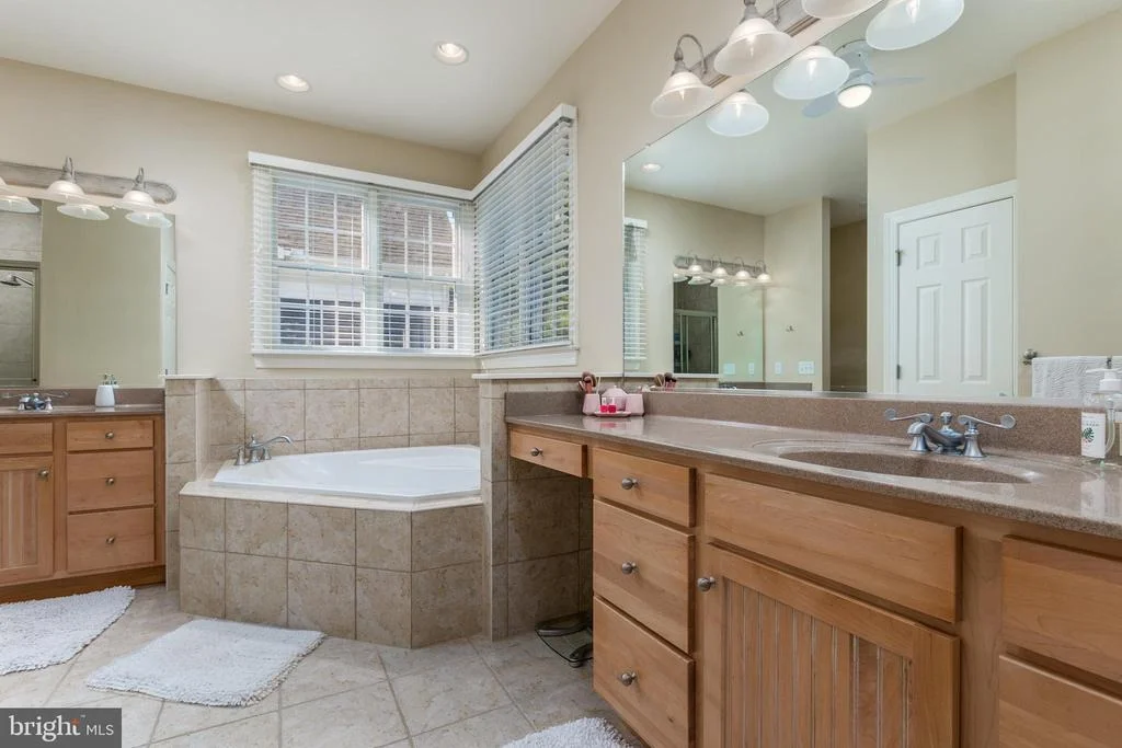 Photo of 141 WILLOW OAK AVENUE