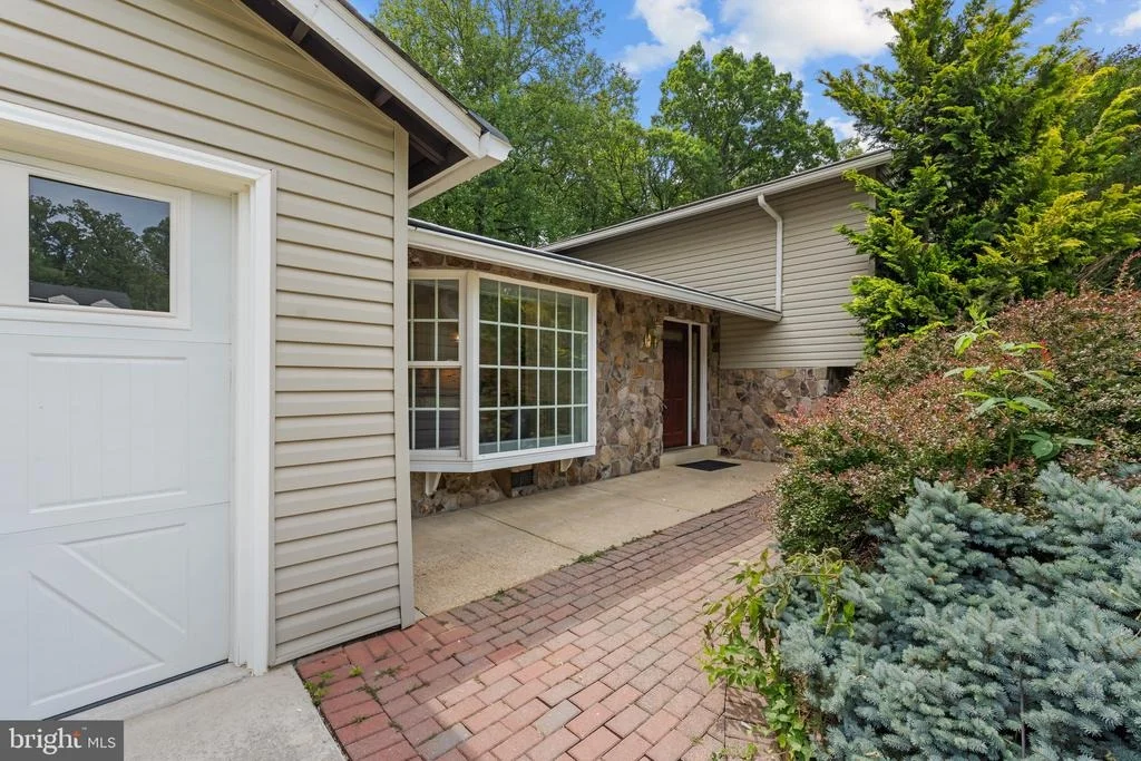 Photo of 5015 GADSEN DRIVE