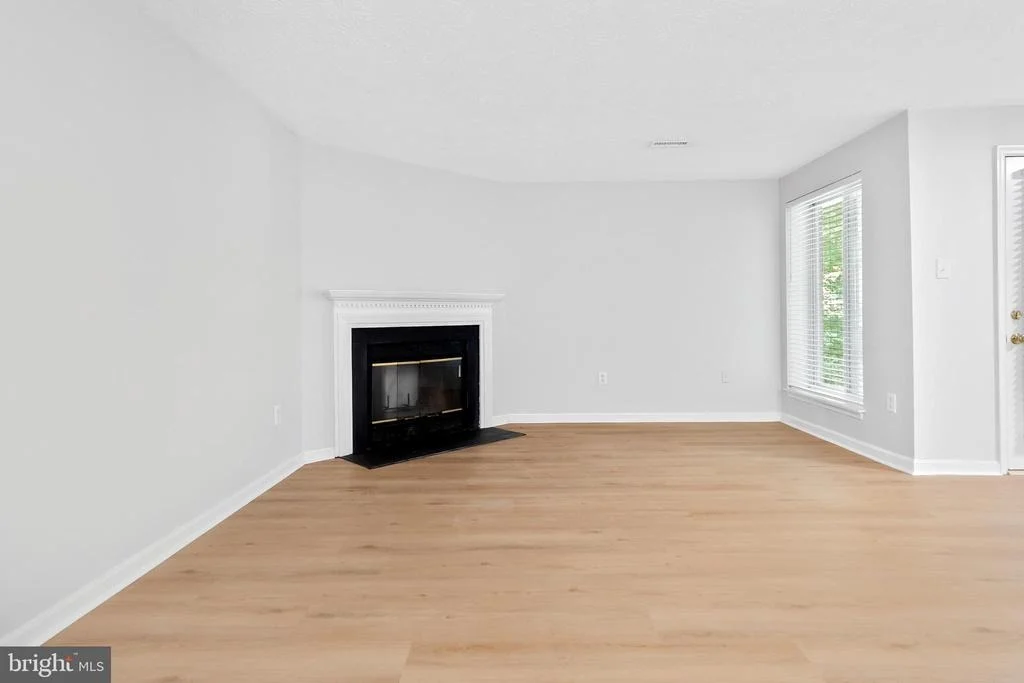 Photo of Unit BC at 2149 WAINWRIGHT COURT