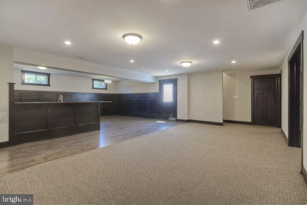 Photo of 480 LEELAND ROAD